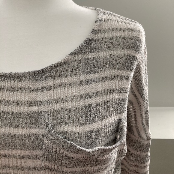 Charlotte Russe long sleeve knit sweater - Picture 2 of 5